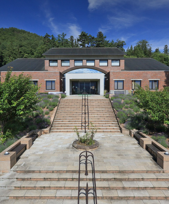 北アルプス展望美術館（池田町立美術館）